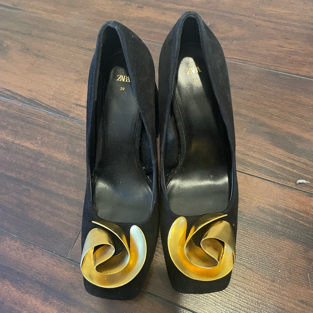Zara Black Women's Shoes with Gold Accent